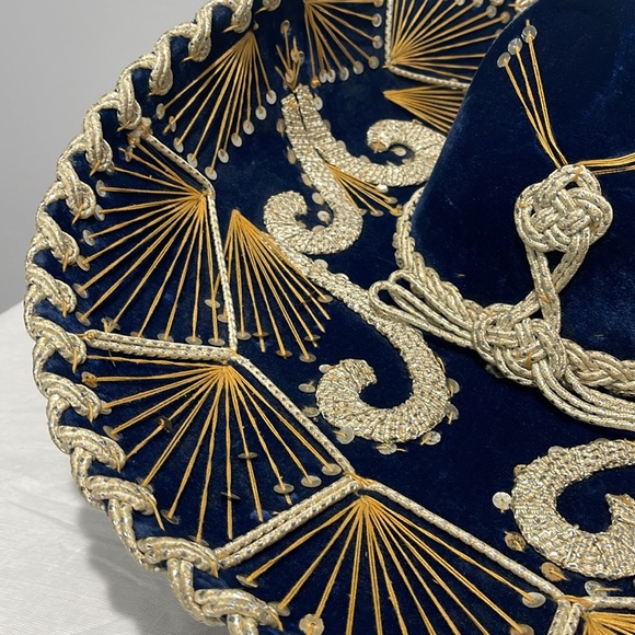 Vintage Mexican Sombrero XXXXX Blue Velvet Sequin Charro Mariachi Small Size? - Picture 4 of 16